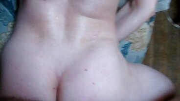 ப்ரேஸர்ஸிலிருந்து ஹெல்லி மே ஹெல்ஃபயர் மற்றும் வலேரி வைட் ஆகியோரைக் கவர்ந்திழுக்கும் டாகிஸ்டைல் ​​ஆக்ஷன்