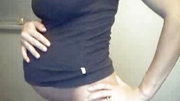 StasyQ இலிருந்து கவர்ச்சியான JennyQ உடன் உறுதியான ஆஸ் செக்ஸ்