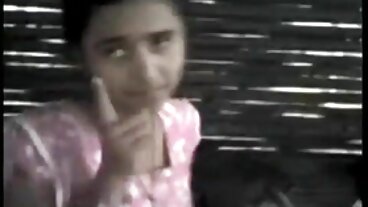 புதிய உணர்வுகளிலிருந்து மோனா வேல்ஸை கவர்ந்திழுக்கும் லெக்ஸ் ஆன் ஷோல்டர்ஸ் வீடியோ