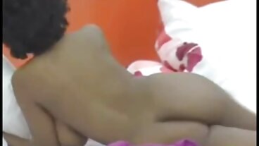 லெத்தல் பாஸில் இருந்து கொம்பு நிறைந்த ஜென்னா பட்டாசுகளுடன் குட்டி ஸ்மட்