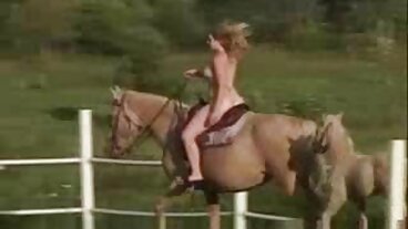 பிரேஸர்ஸில் இருந்து கவர்ச்சியான குலியானாவுடன் லத்தினா ஸ்மட்